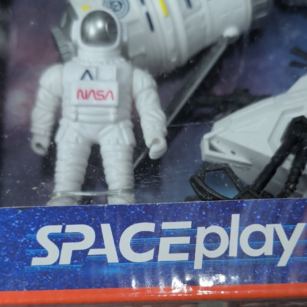 NASA White Space Explorer 4-Piece Toy Set - Picture 2 of 4